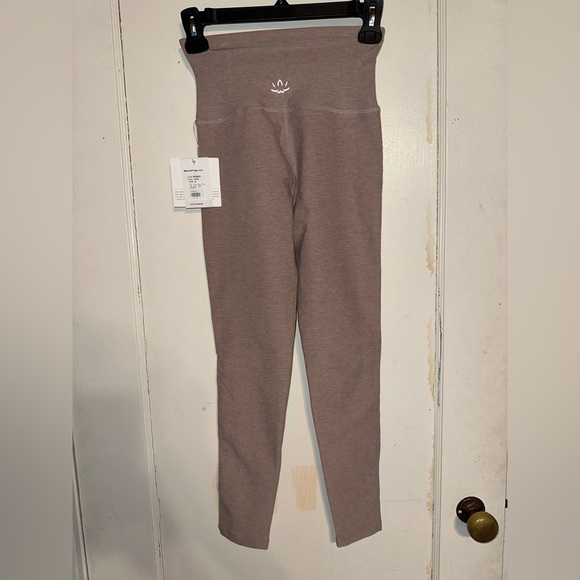 Yoga Pants - Picture 3 of 3